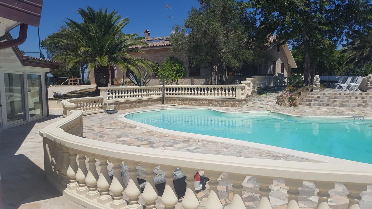 Country House Resort Villa Giardino Degli Eventi Fano Exterior photo