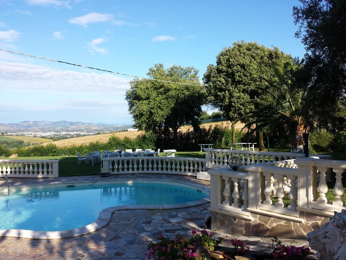 Country House Resort Villa Giardino Degli Eventi Fano Exterior photo