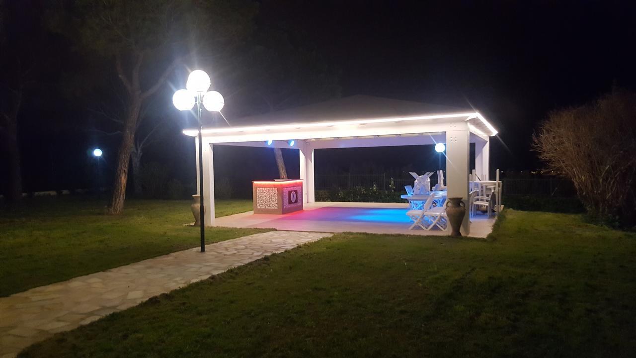 Country House Resort Villa Giardino Degli Eventi Fano Exterior photo